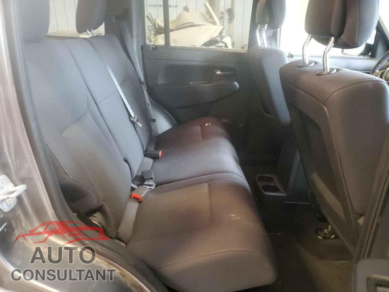 JEEP LIBERTY 2012 - 1C4PJMAK3CW127622