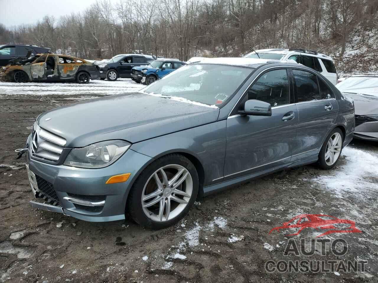 MERCEDES-BENZ C-CLASS 2012 - WDDGF8BB5CR203272