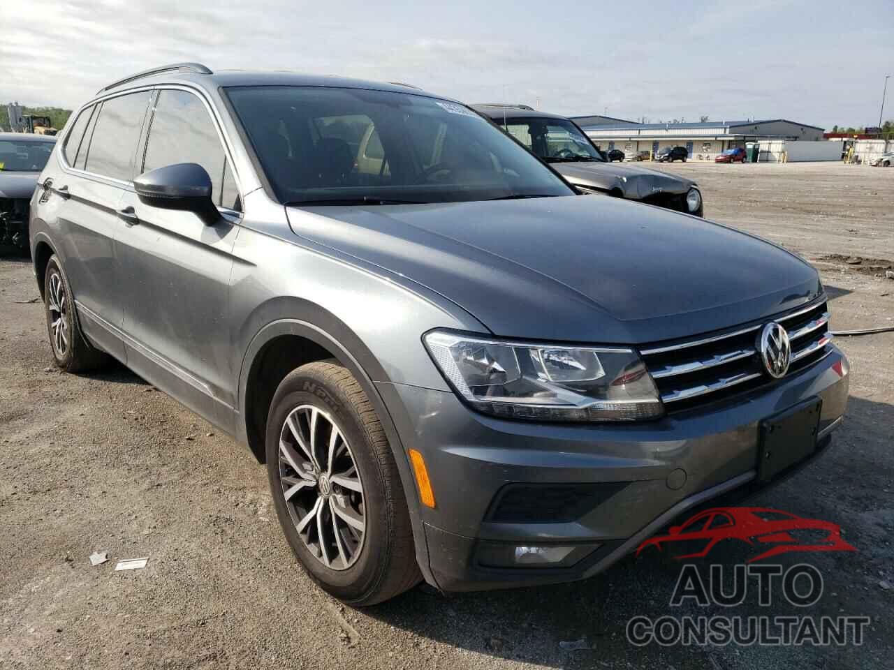 VOLKSWAGEN TIGUAN 2018 - 3VV3B7AX4JM019100