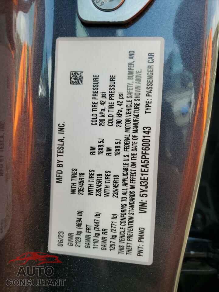 TESLA MODEL 3 2023 - 5YJ3E1EA5PF600143