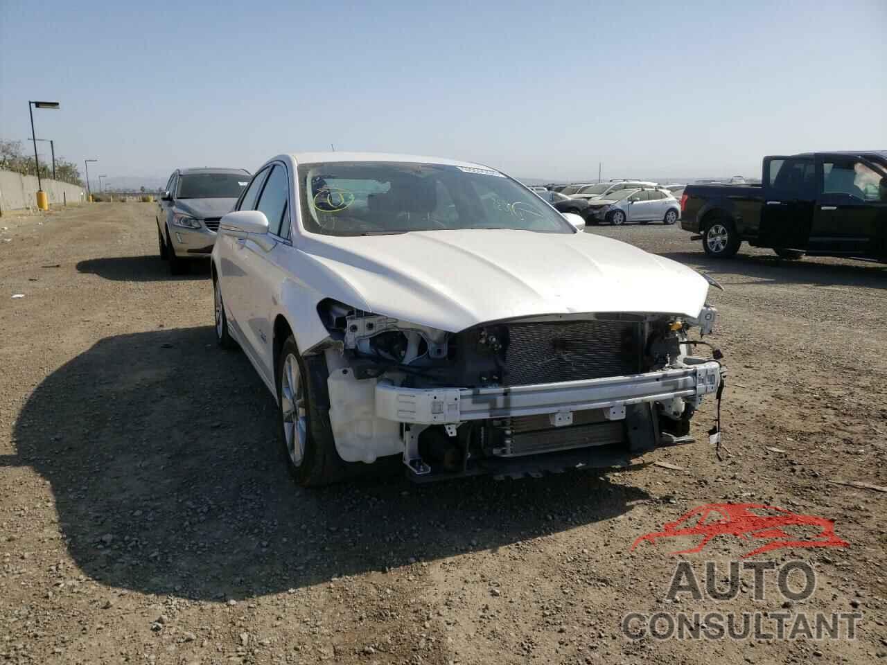 FORD FUSION 2018 - 3FA6P0SU9JR110347