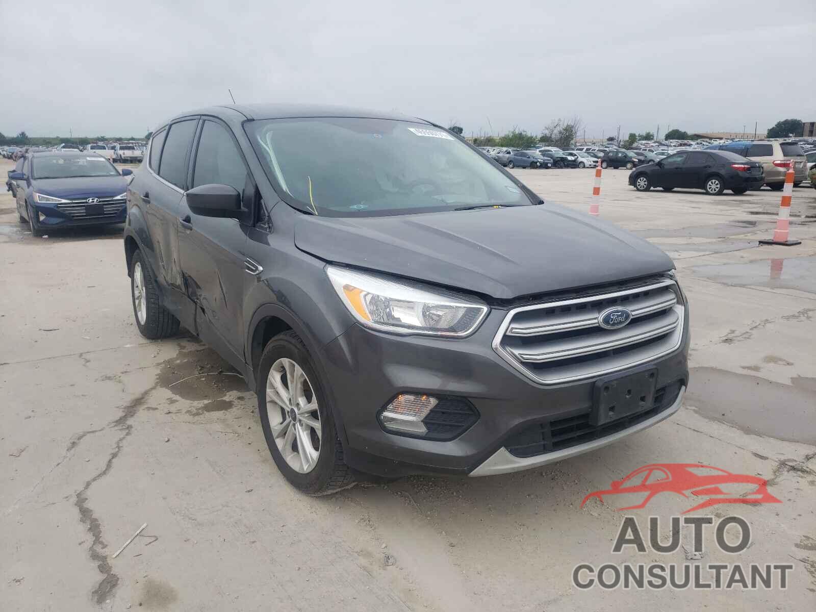 FORD ESCAPE 2017 - 1FMCU0GD8HUB42929