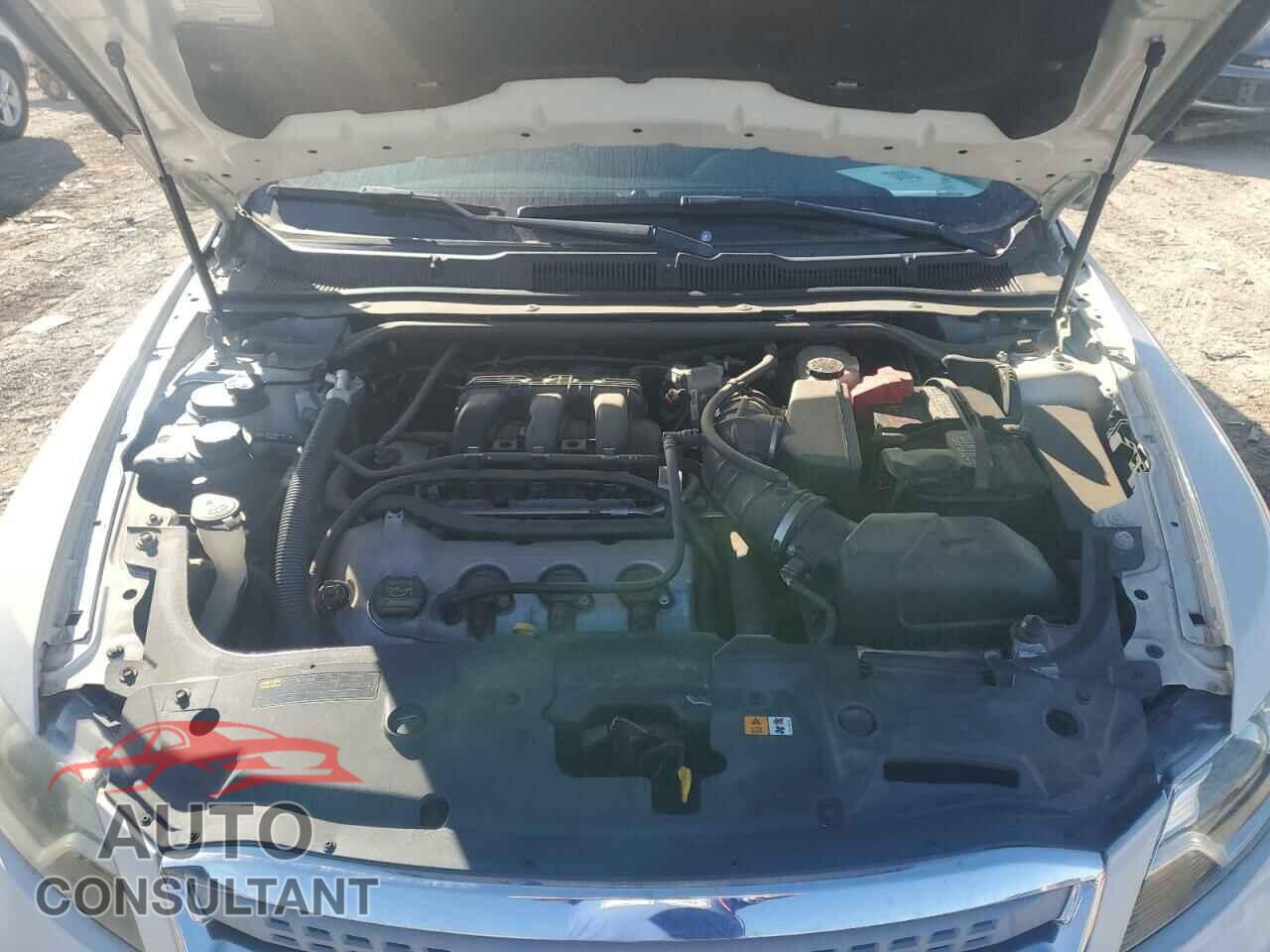 FORD TAURUS 2011 - 1FAHP2EW4BG189436