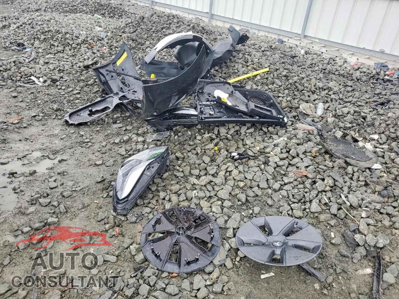 TESLA MODEL 3 2023 - 5YJ3E1EA0PF554463