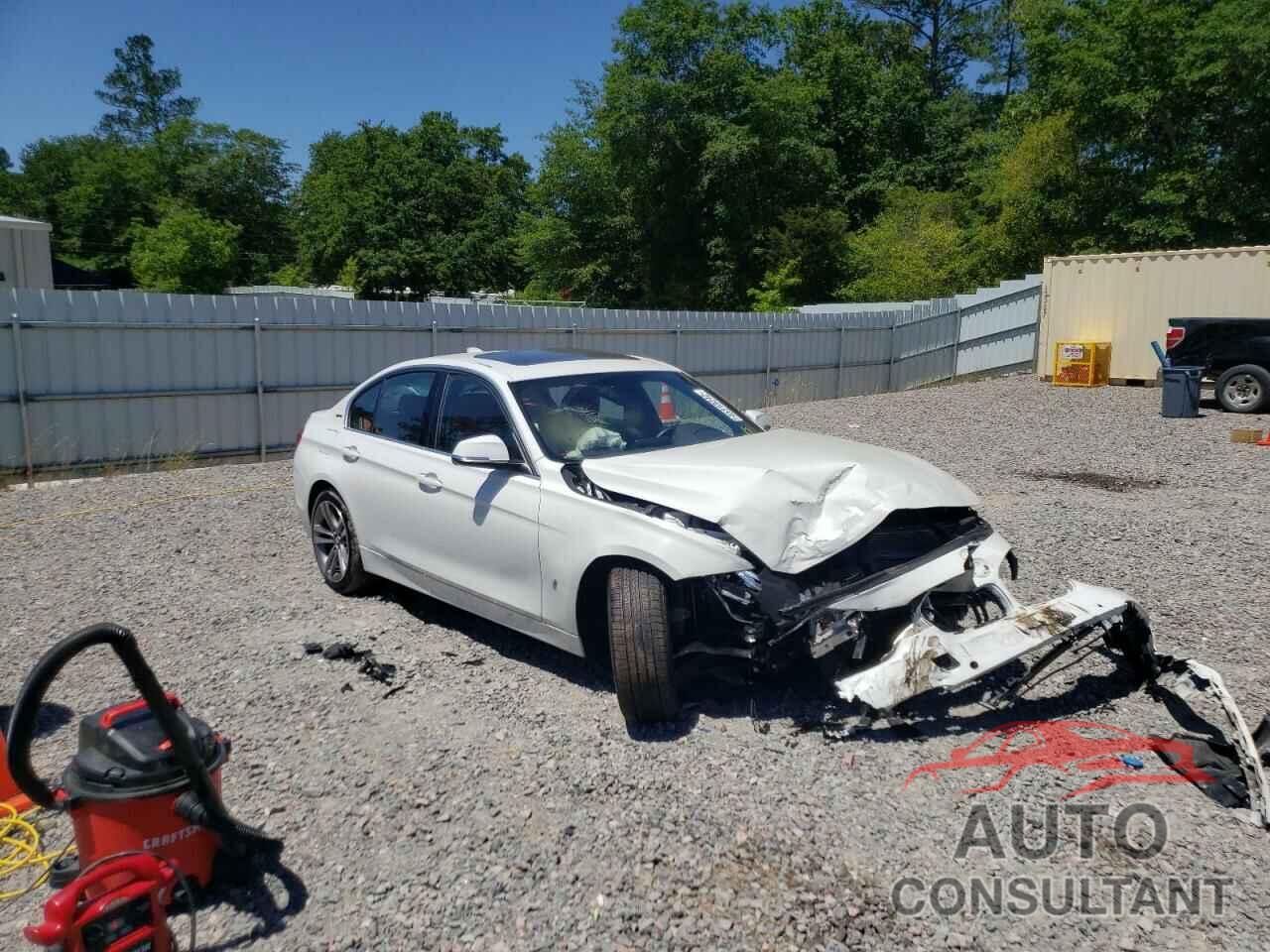 BMW 3 SERIES 2018 - WBA8E1C51JA762571