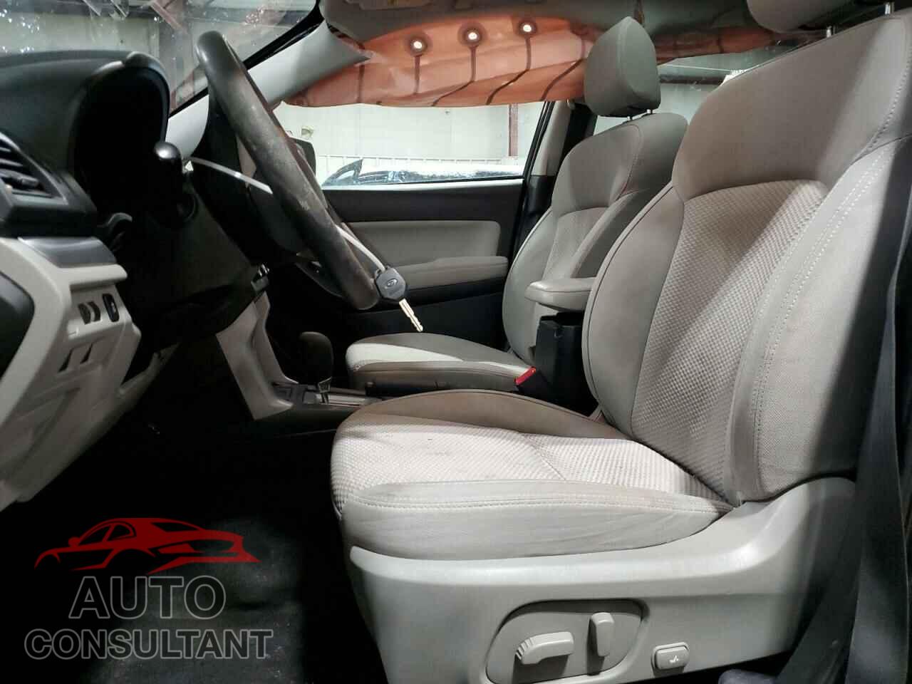 SUBARU FORESTER 2015 - JF2SJAFC2FH433330