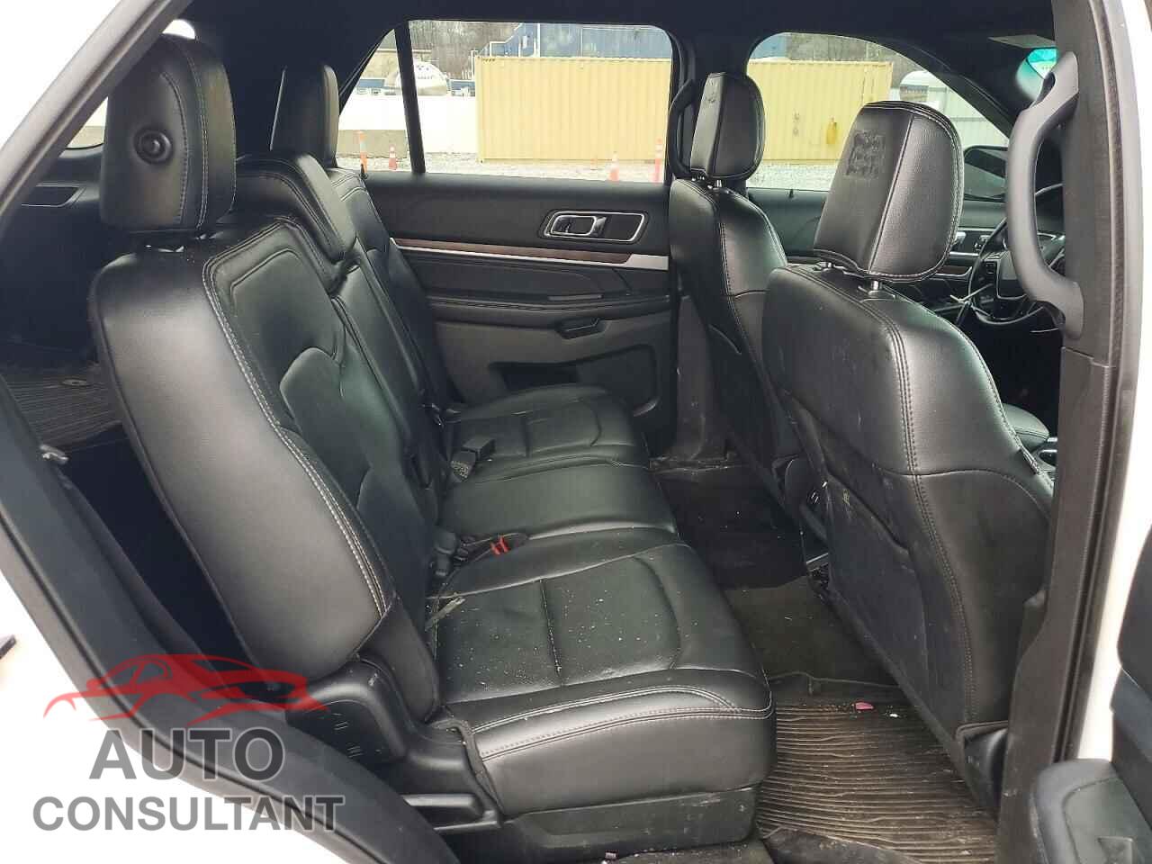 FORD EXPLORER 2018 - 1FM5K8F84JGB00327