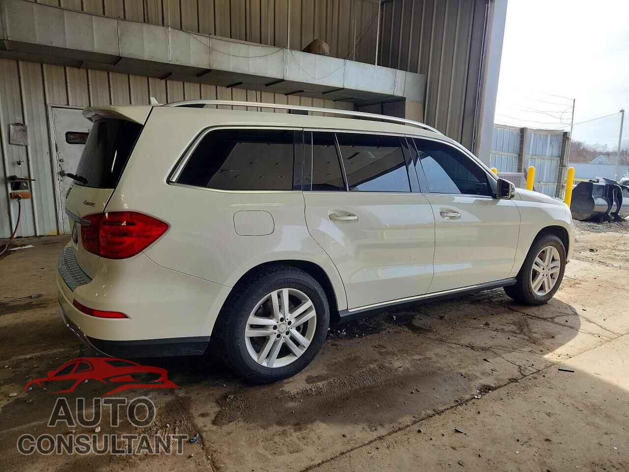 MERCEDES-BENZ GL-CLASS 2014 - 4JGDF7CE3EA321737