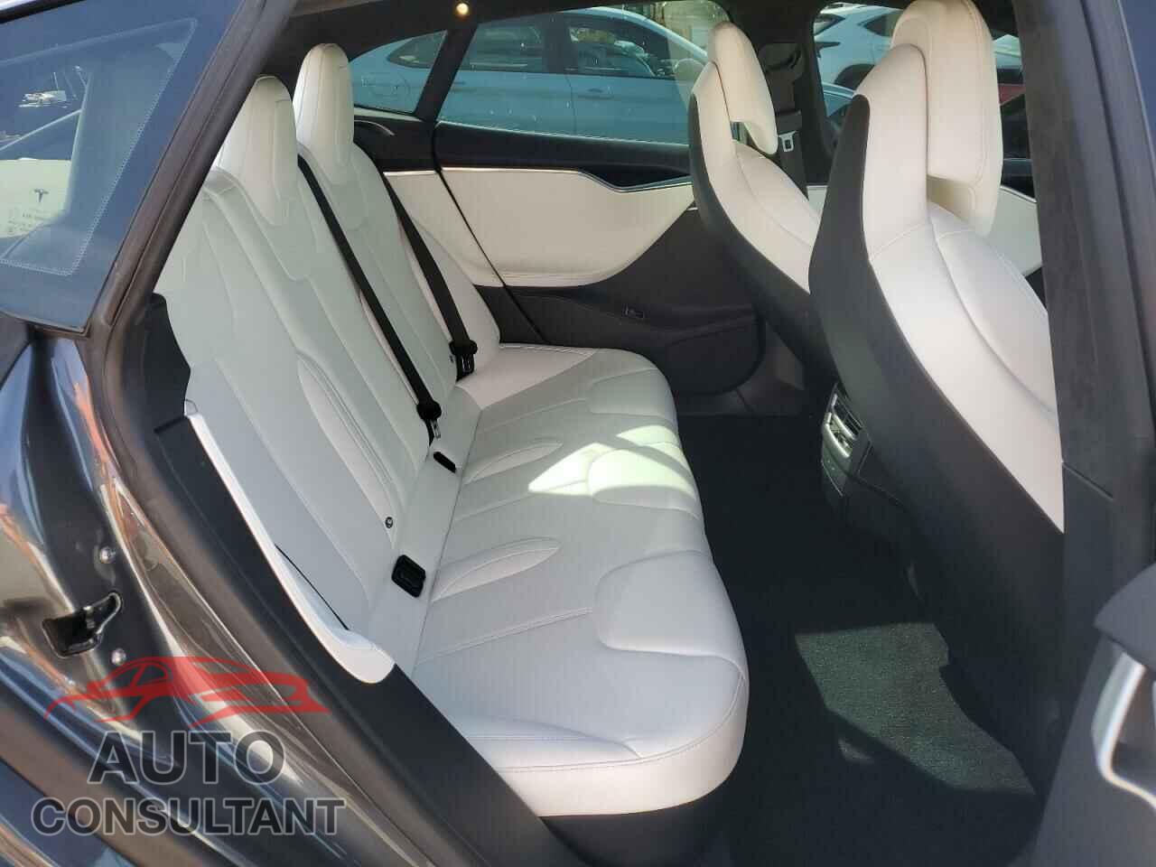 TESLA MODEL S 2017 - 5YJSA1E15HF205422