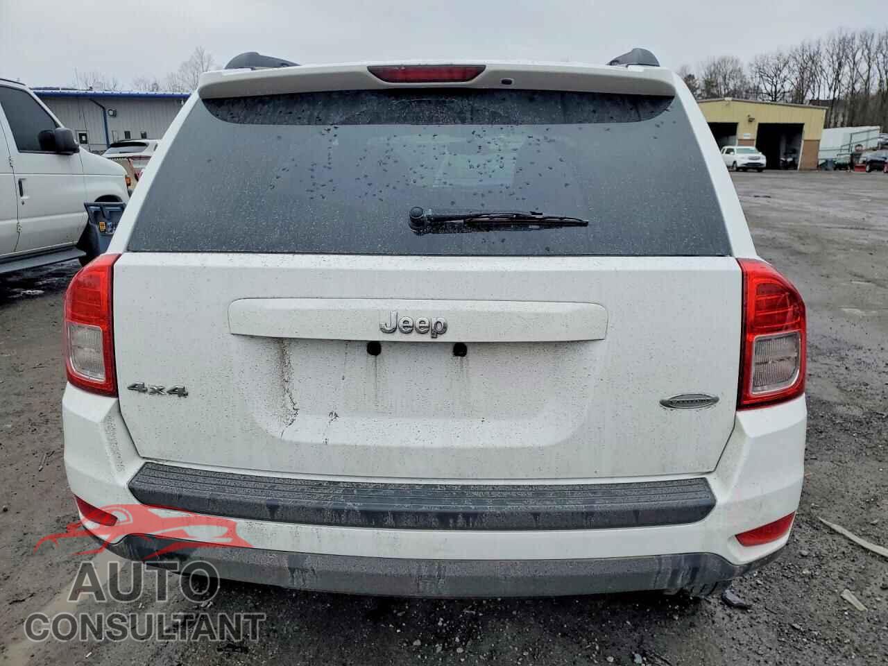 JEEP COMPASS 2011 - 1J4NF1FB4BD202137