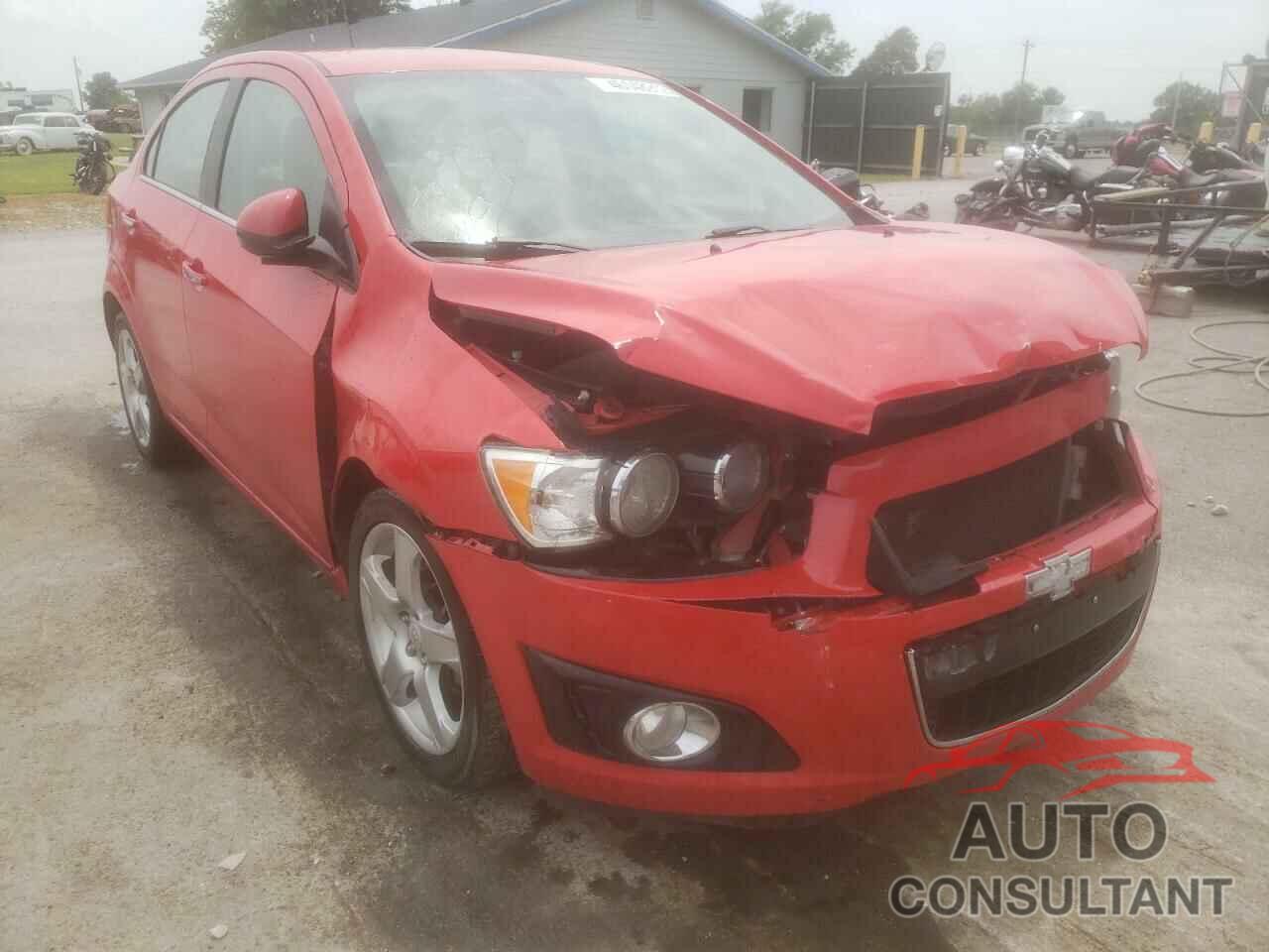 CHEVROLET SONIC 2016 - 1G1JE5SB7G4134145