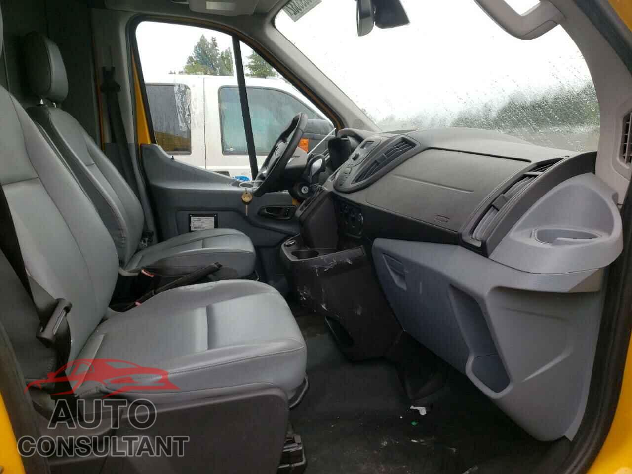 FORD TRANSIT CO 2017 - 1FTYR2XM9HKA77866