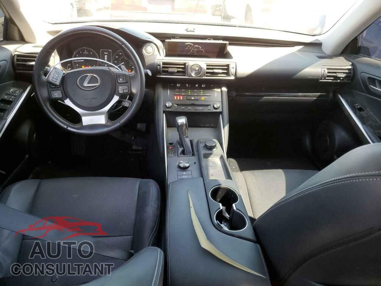 LEXUS IS 2017 - JTHBA1D29H5040582