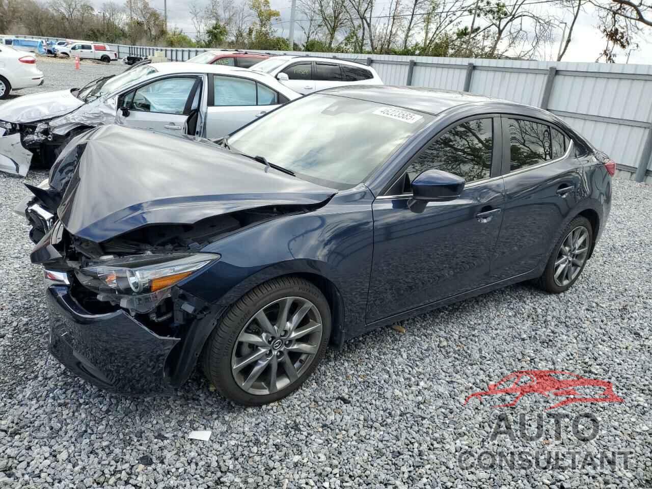 MAZDA 3 2018 - 3MZBN1V33JM211174