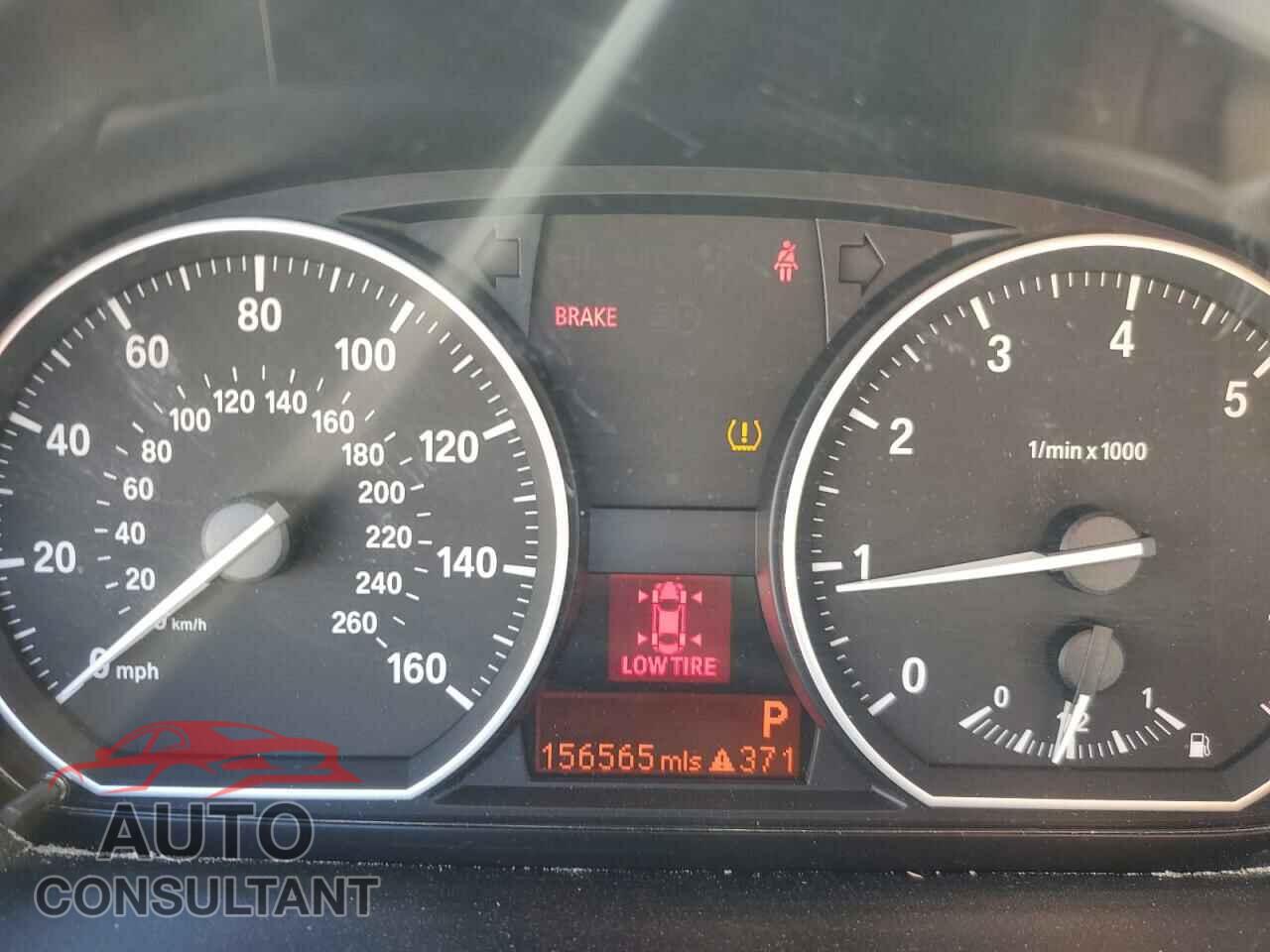 BMW 1 SERIES 2012 - WBAUL7C51CVM83012