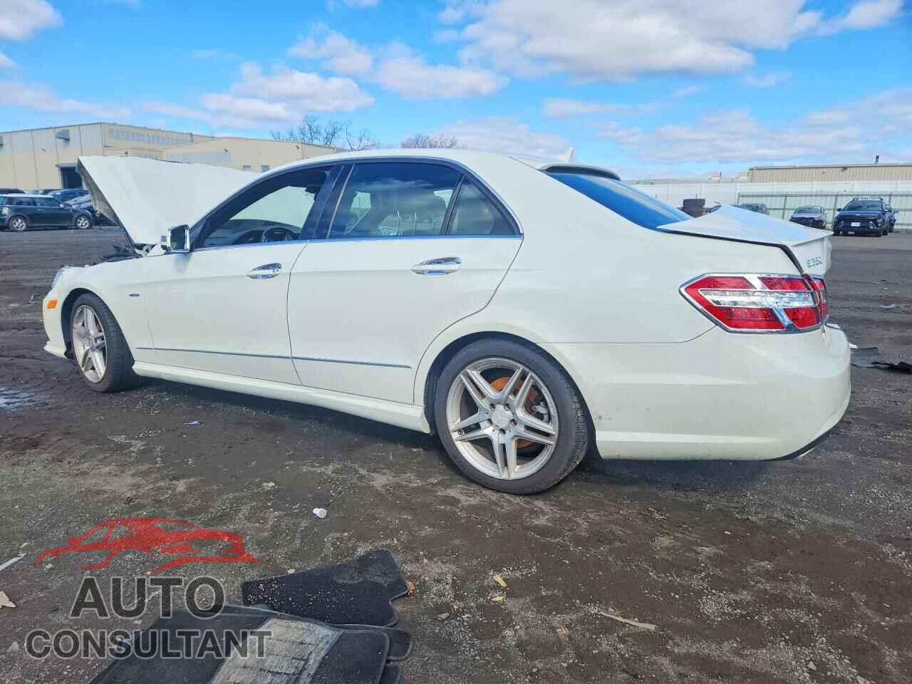 MERCEDES-BENZ E-CLASS 2012 - WDDHF8JB4CA572127