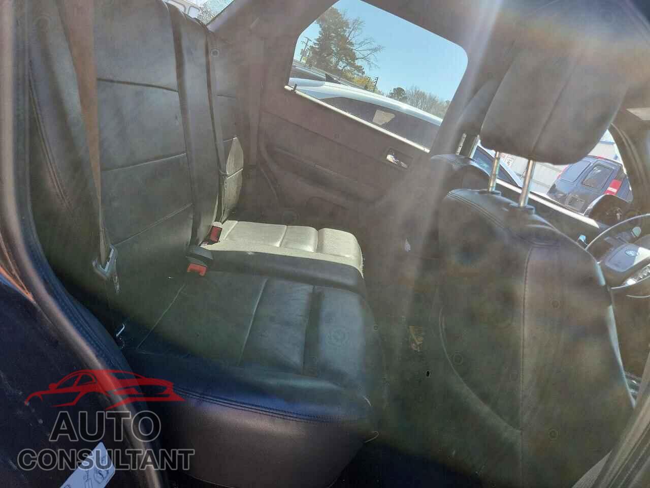 FORD ESCAPE 2011 - 1FMCU0E76BKA76252