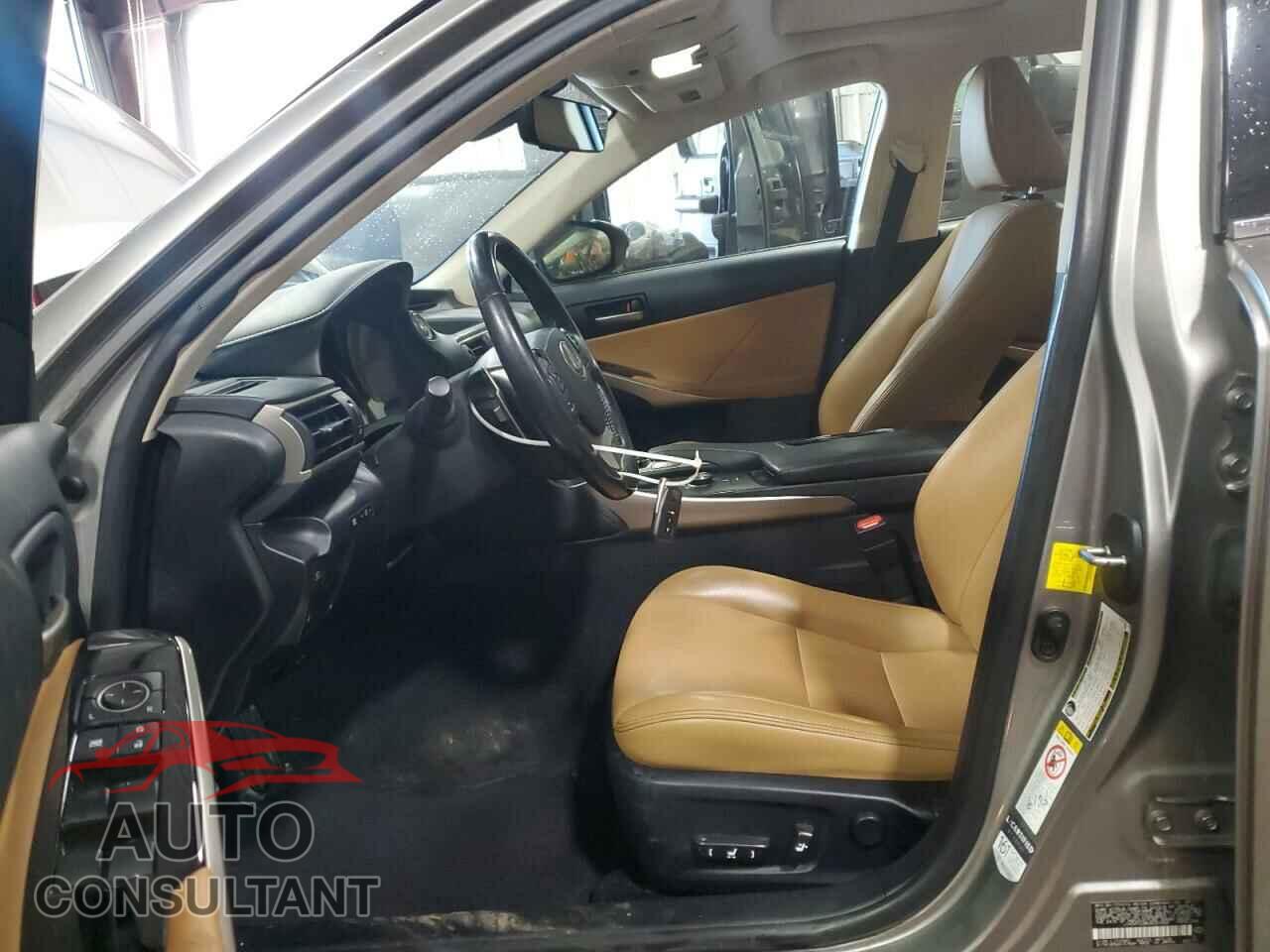 LEXUS IS 2017 - JTHCM1D28H5021503