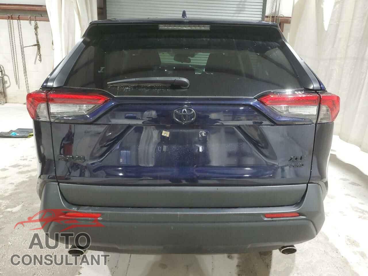 TOYOTA RAV4 2021 - JTMP1RFV1MD072925