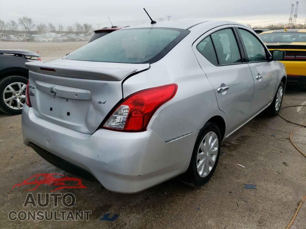 NISSAN VERSA 2019 - 3N1CN7AP3KL841080