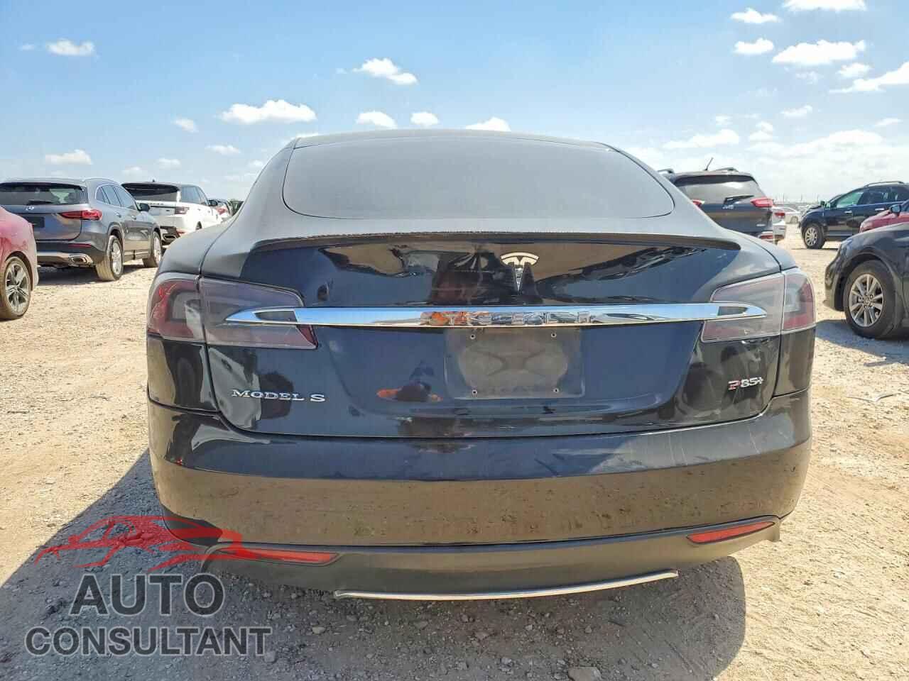 TESLA MODEL S 2013 - 5YJSA1DP2DFP13248