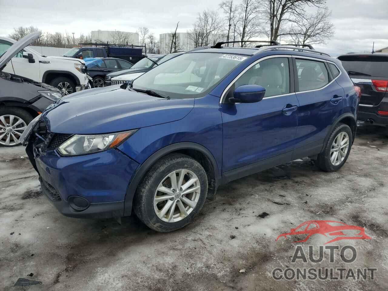 NISSAN ROGUE 2018 - JN1BJ1CR8JW204214