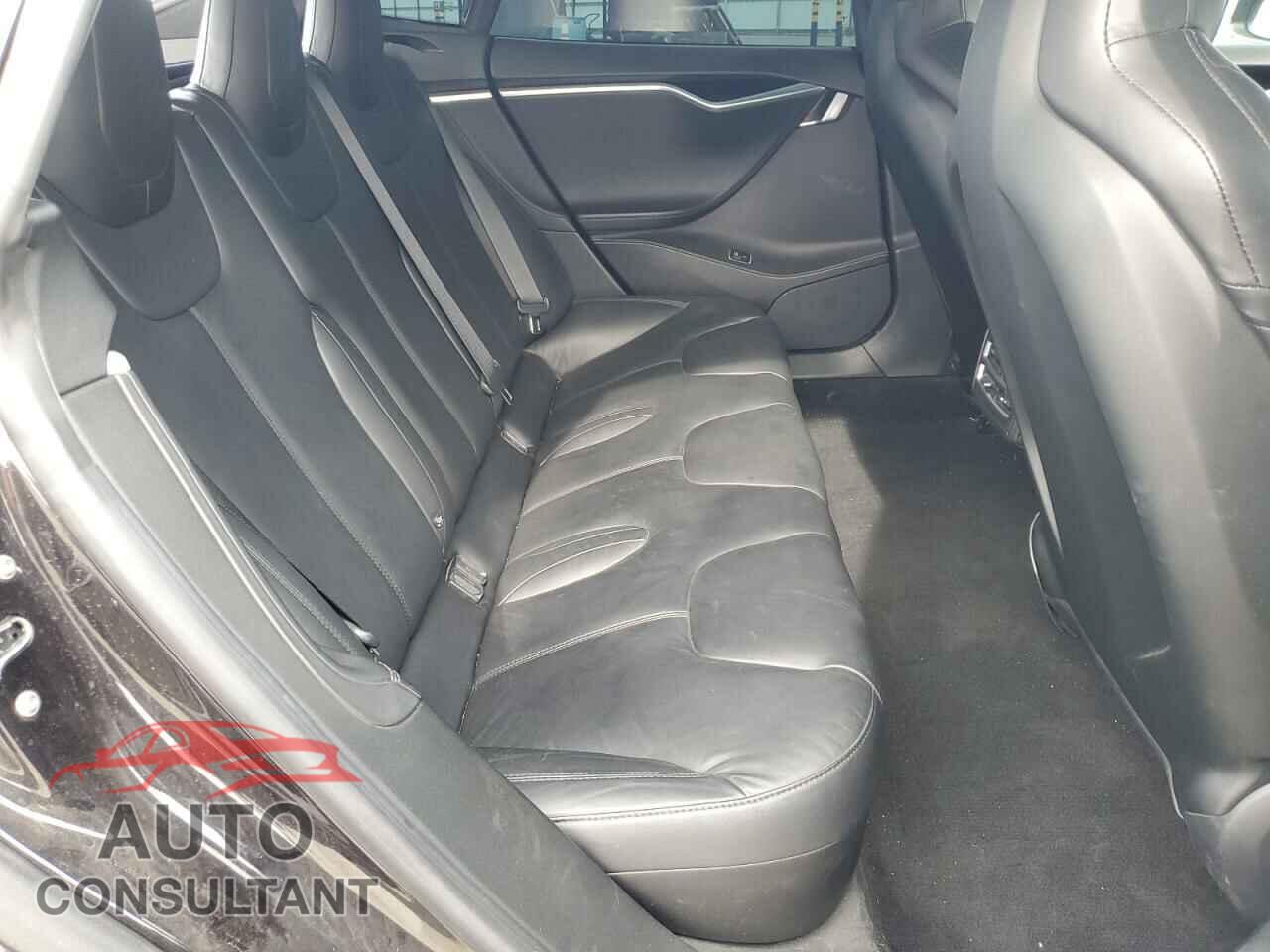 TESLA MODEL S 2016 - 5YJSA1E48GF143703