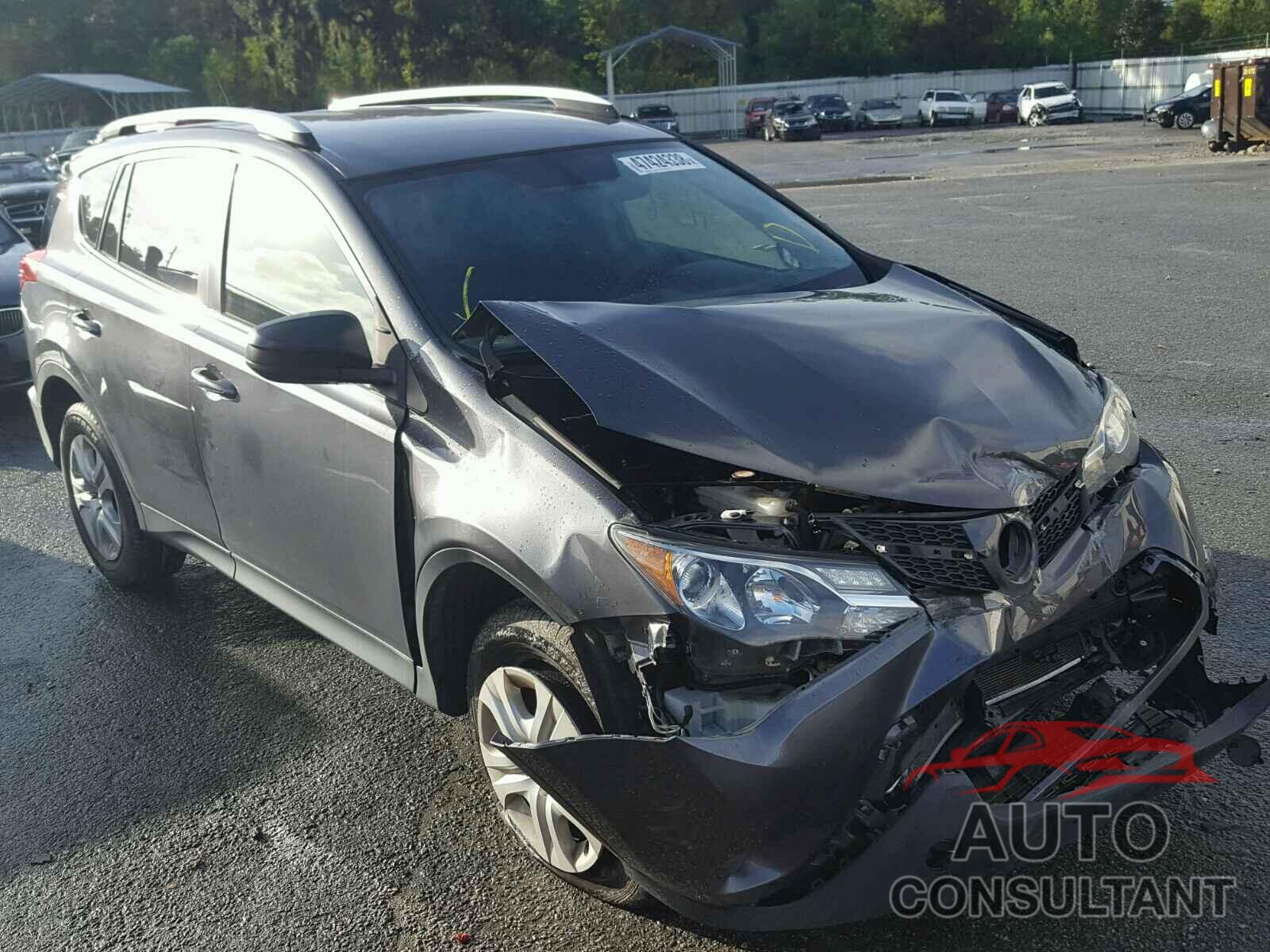 TOYOTA RAV4 LE 2015 - JTMBFREV6FJ022880