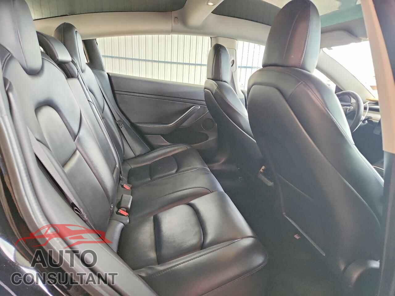 TESLA MODEL 3 2022 - 5YJ3E1EA2NF191323