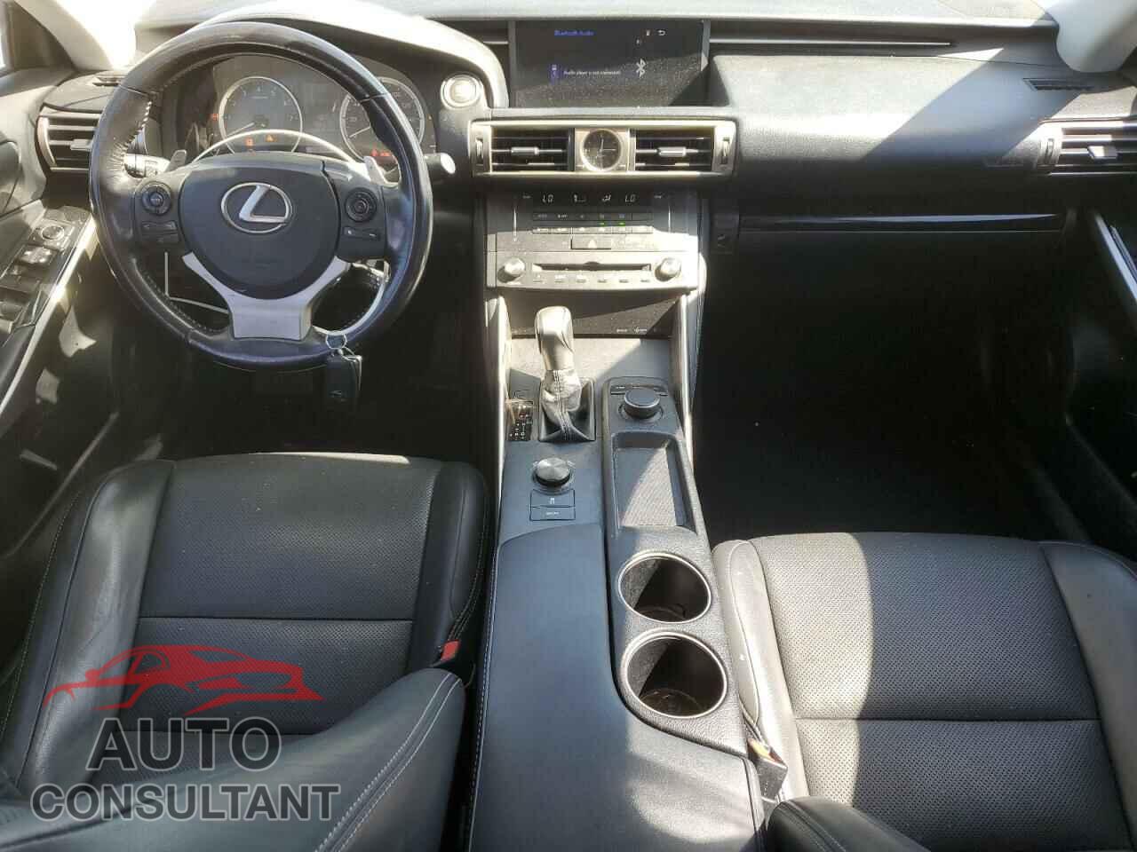 LEXUS IS 2015 - JTHBF1D23F5082986