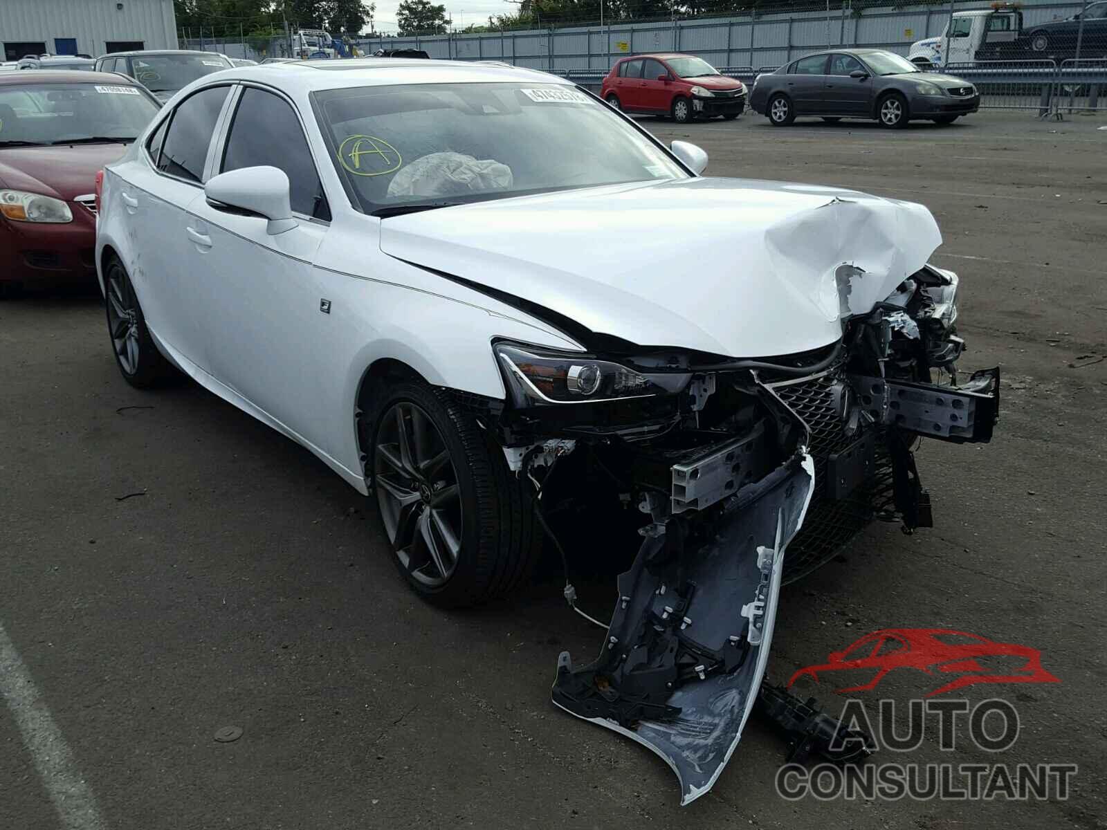 LEXUS IS 2018 - JTHC81D24J5027177