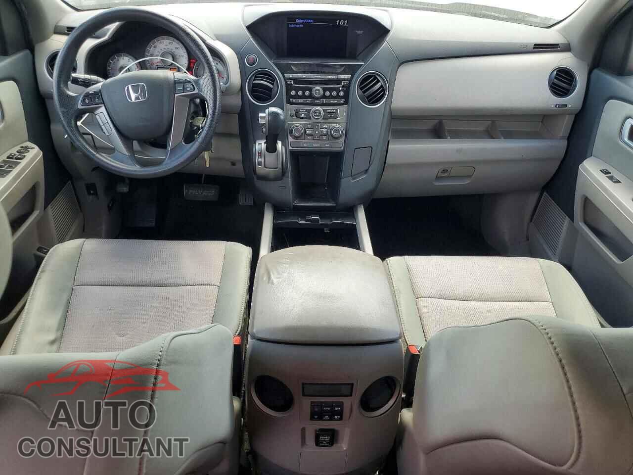 HONDA PILOT 2015 - 5FNYF3H48FB007556