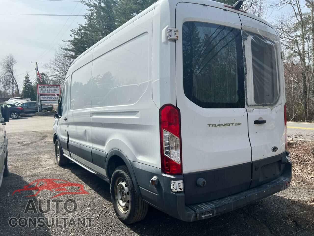 FORD TRANSIT 2015 - 1FTNR2CM2FKB11359