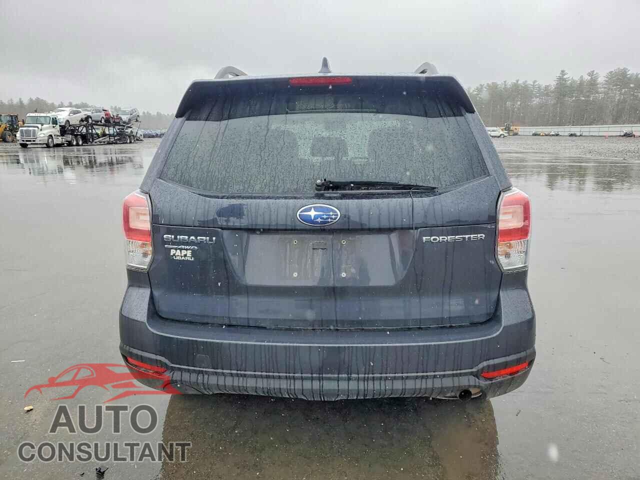 SUBARU FORESTER 2018 - JF2SJAEC6JG546827