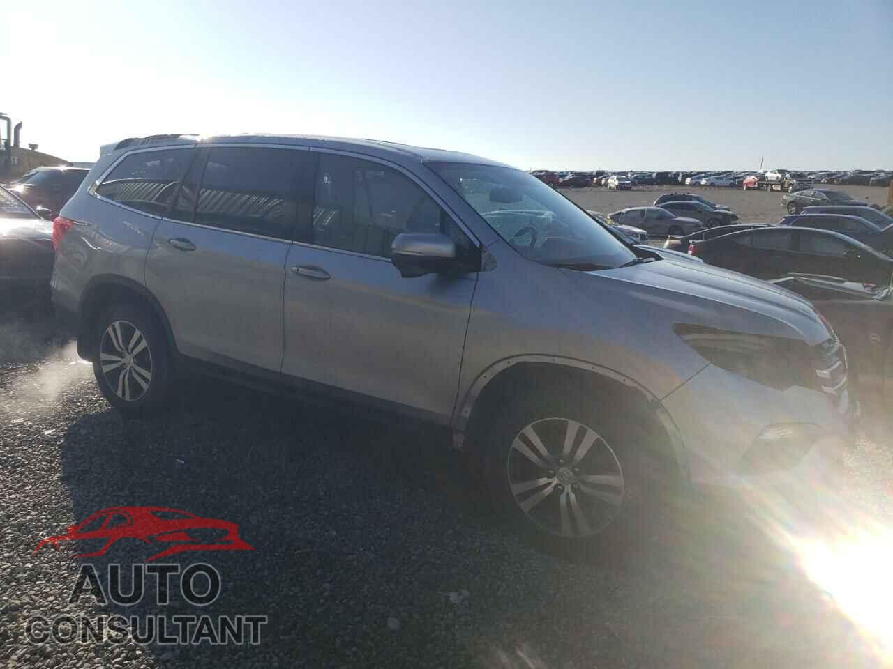 HONDA PILOT 2017 - 5FNYF6H55HB030077