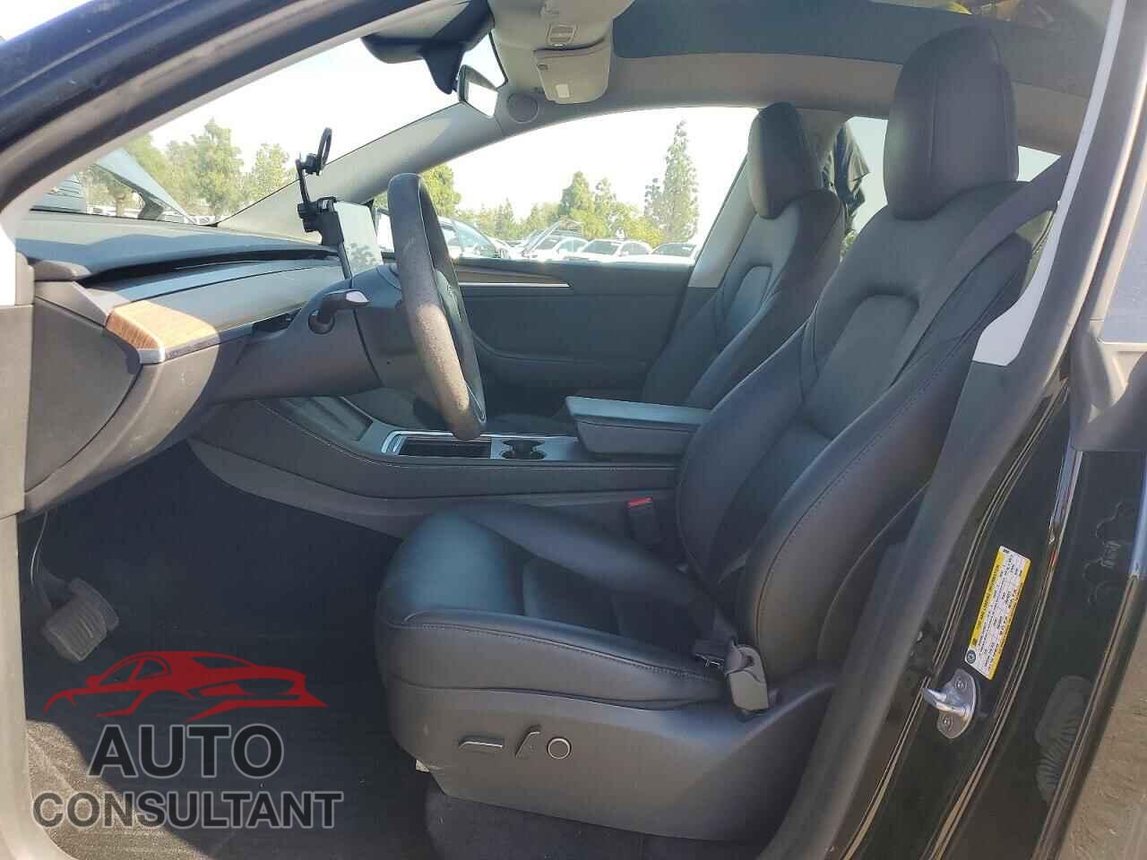 TESLA MODEL Y 2024 - 7SAYGDEEXRF062629