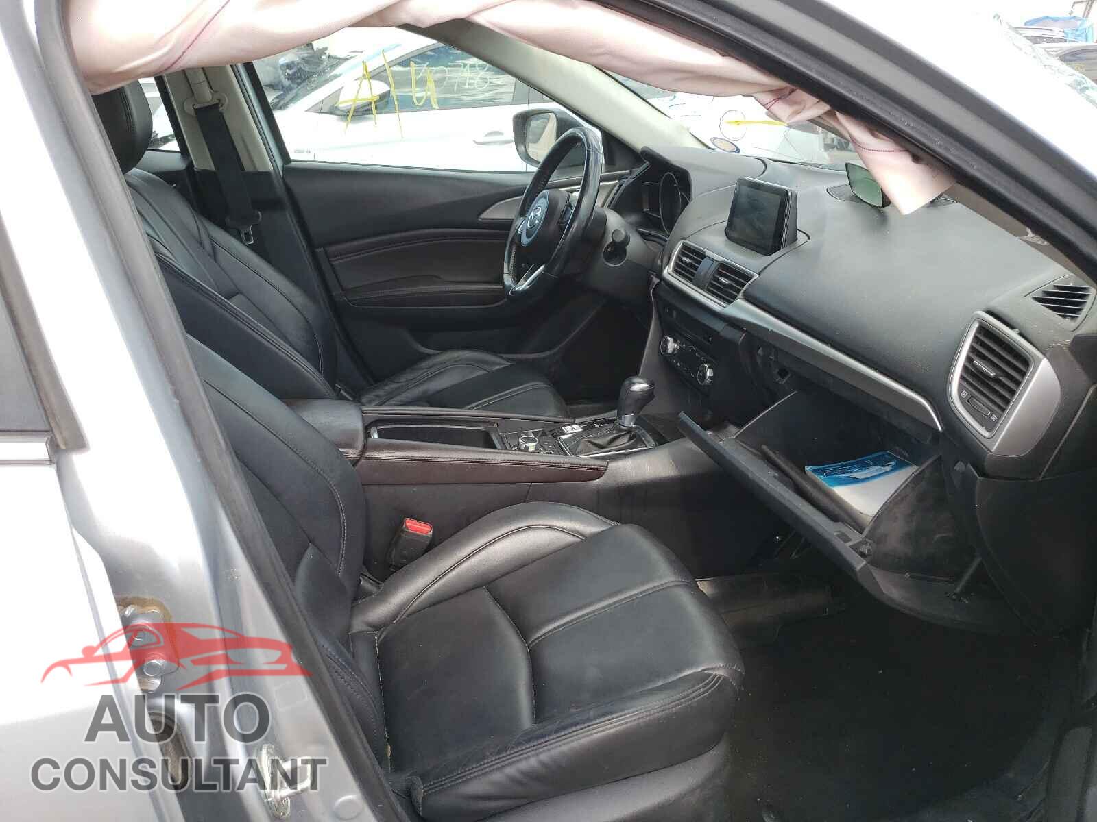 MAZDA 3 2017 - 3MZBN1V70HM146409