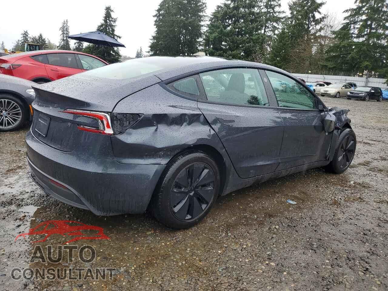 TESLA MODEL 3 2024 - 5YJ3E1EA8RF865528
