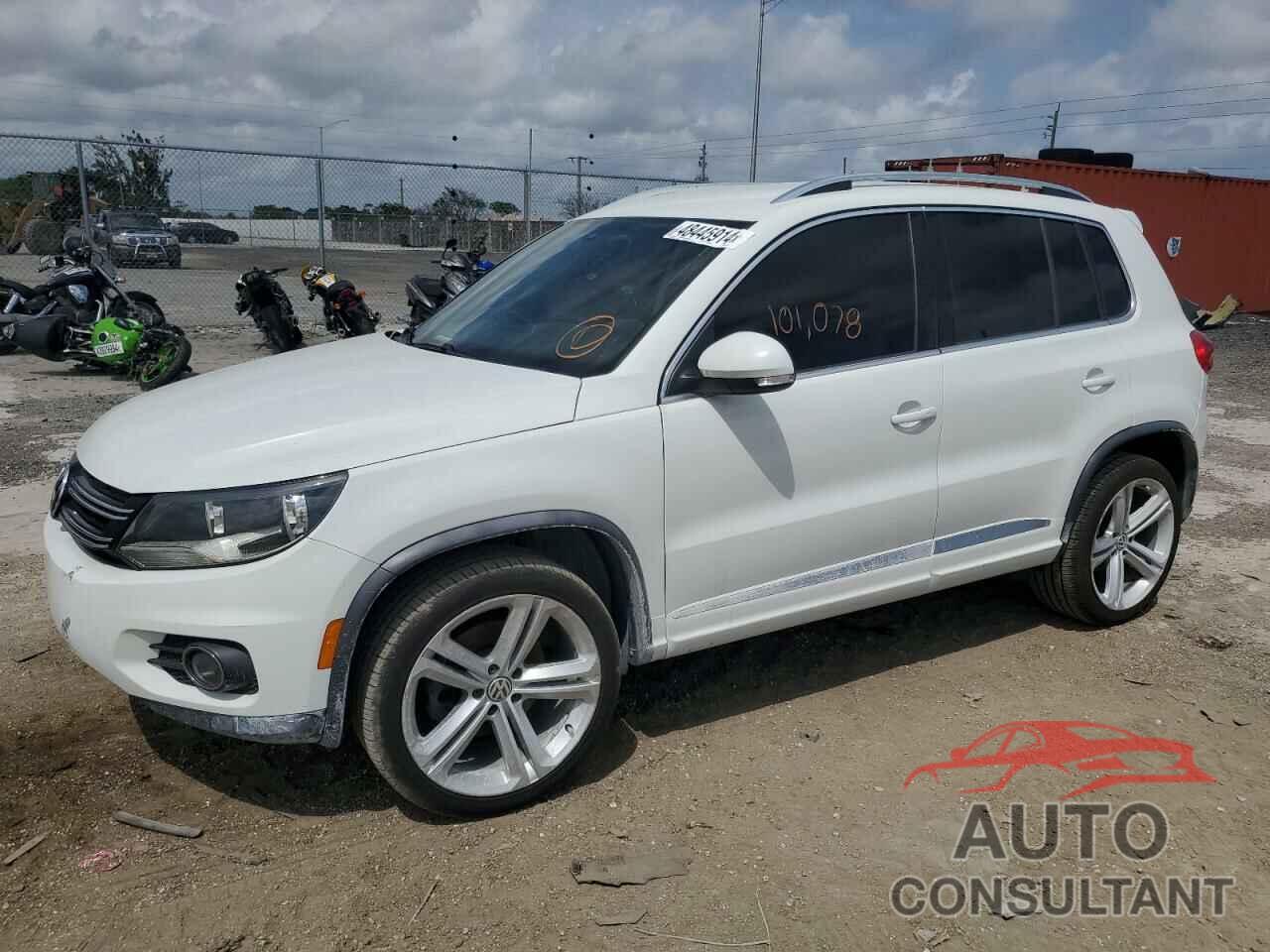 VOLKSWAGEN TIGUAN 2016 - WVGAV7AX9GW092478