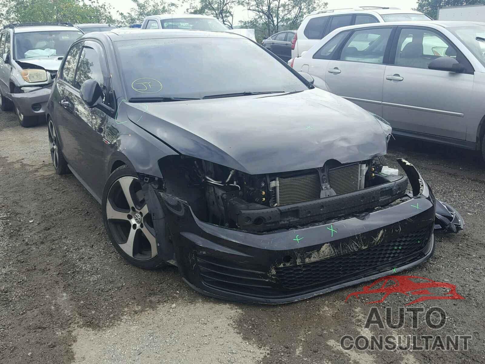 VOLKSWAGEN GTI 2015 - 3VWTT7AU3FM063675