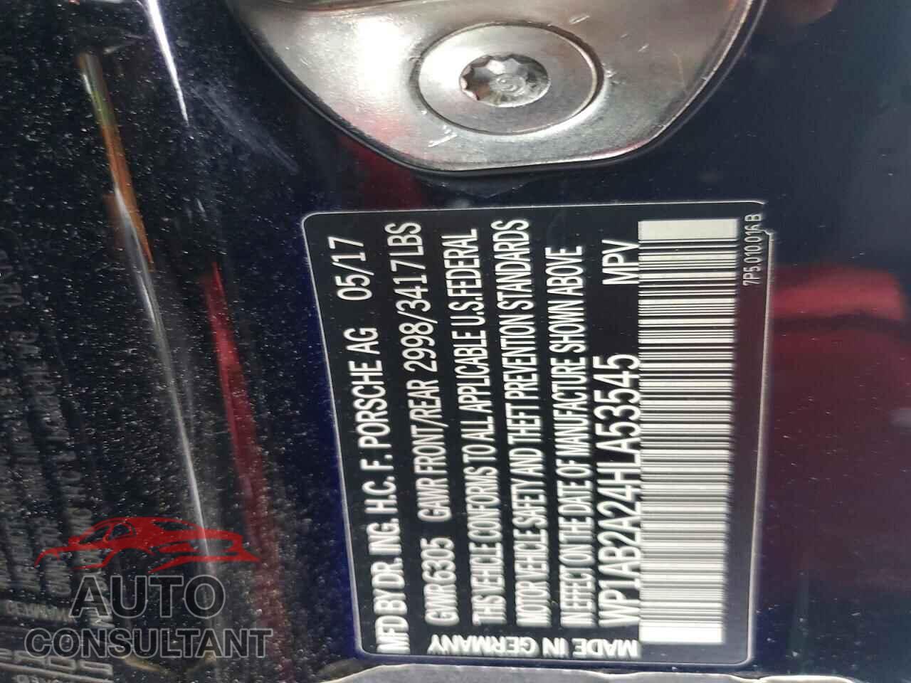 PORSCHE CAYENNE 2017 - WP1AB2A24HLA53545