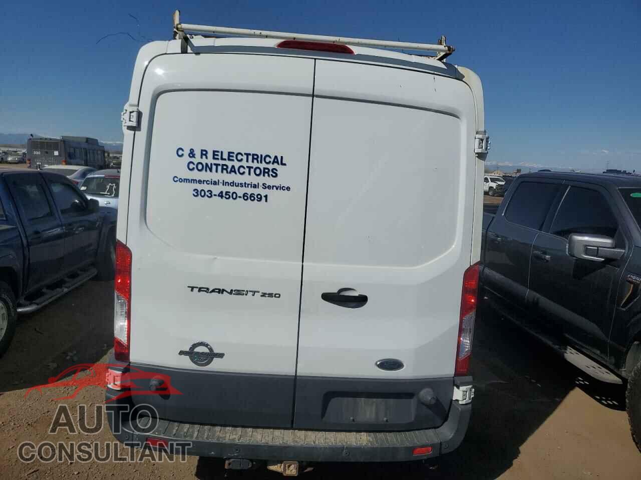 FORD TRANSIT 2015 - 1FTNR2CV9FKA41027