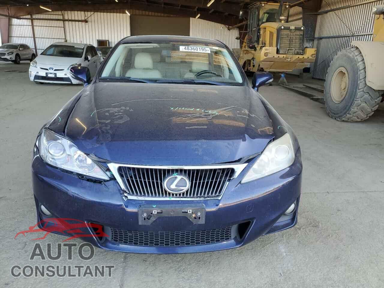 LEXUS IS 2012 - JTHBF5C27C2102341