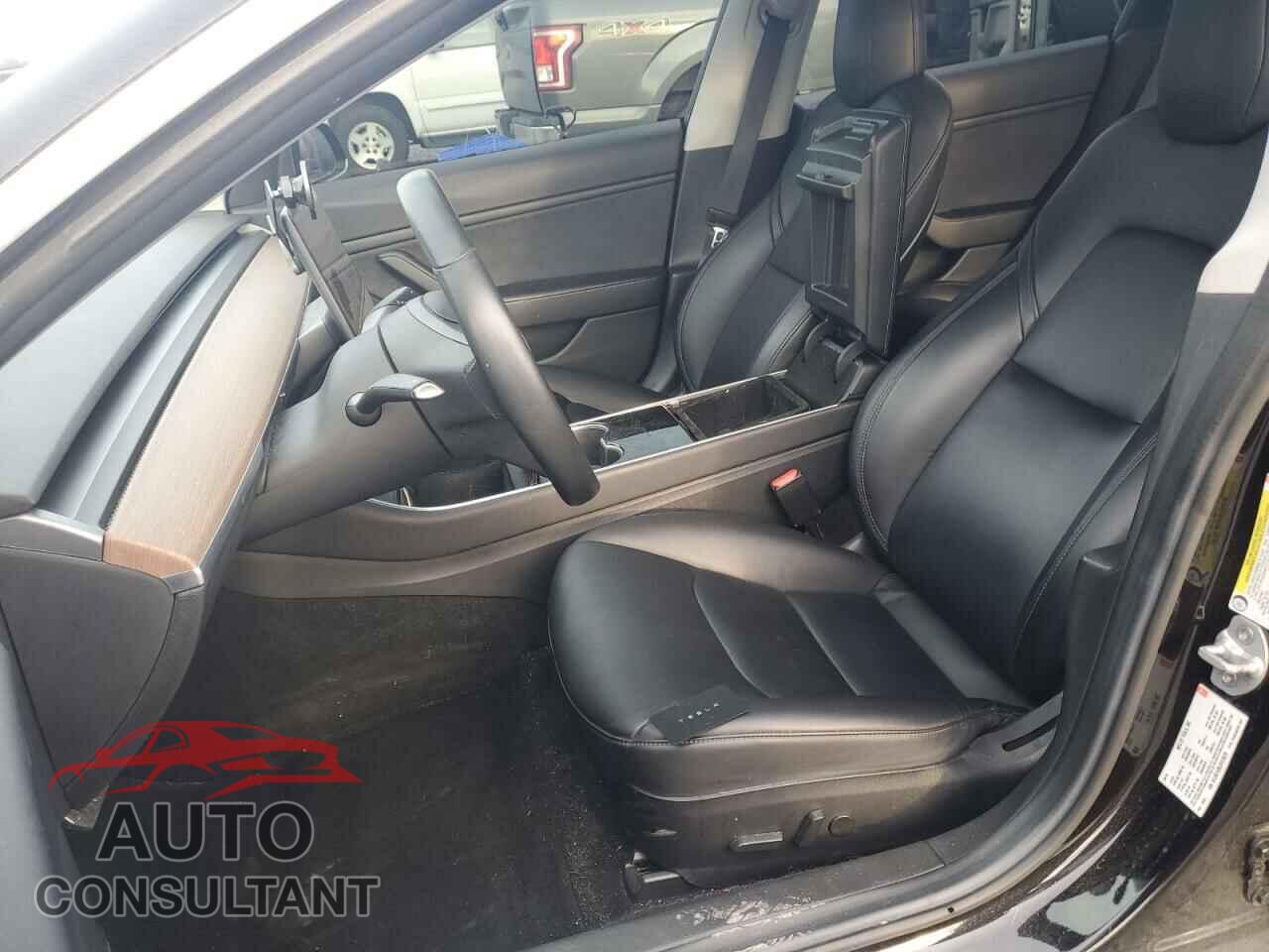 TESLA MODEL 3 2018 - 5YJ3E1EB2JF070679