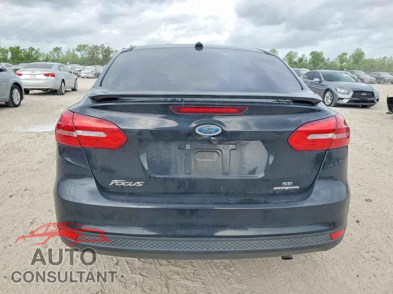 FORD FOCUS 2015 - 1FADP3F26FL228105