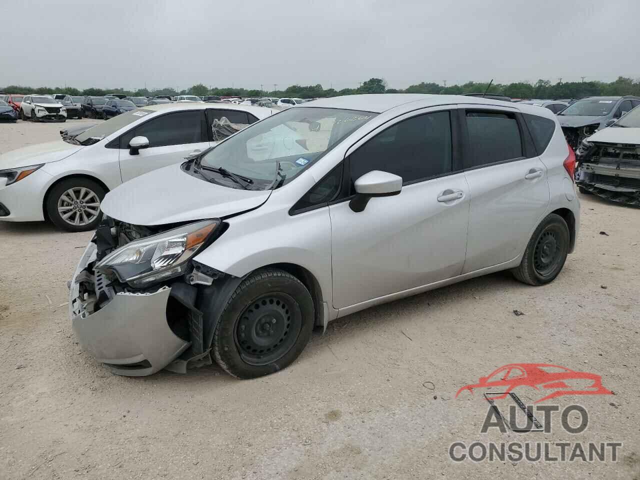 NISSAN VERSA 2018 - 3N1CE2CP3JL356145