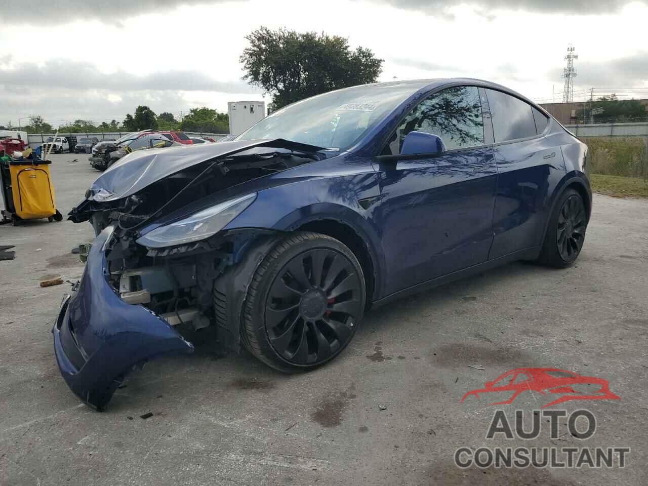 TESLA MODEL Y 2023 - 7SAYGDEF2PF583804