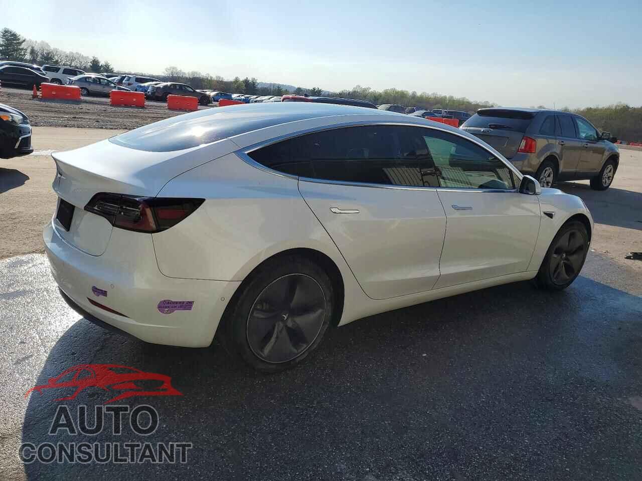 TESLA MODEL 3 2019 - 5YJ3E1EA8KF300010