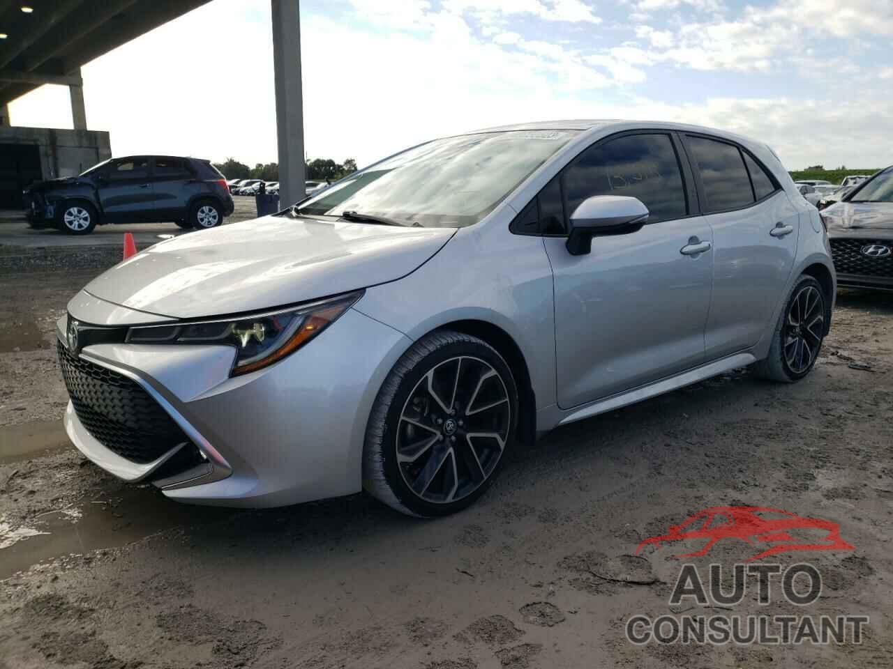 TOYOTA COROLLA 2022 - JTNA4MBE3N3157127