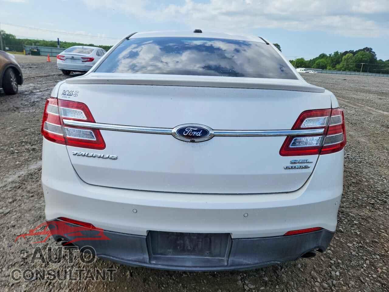 FORD TAURUS 2014 - 1FAHP2E88EG147583